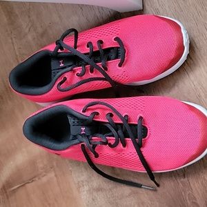 Under Armour Sneakers